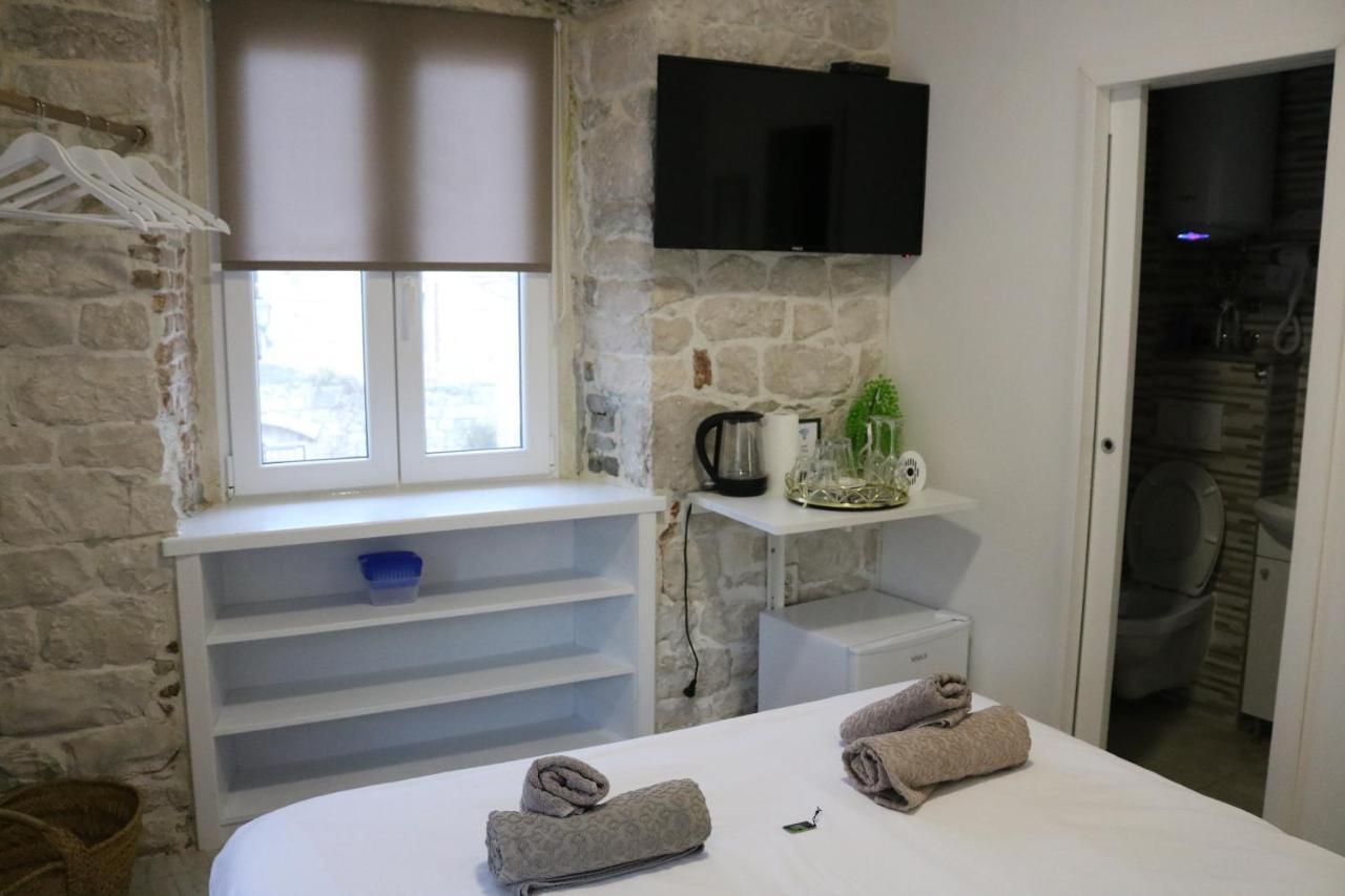 Studios Kadena Trogir - 18Th Century Stone House Extérieur photo
